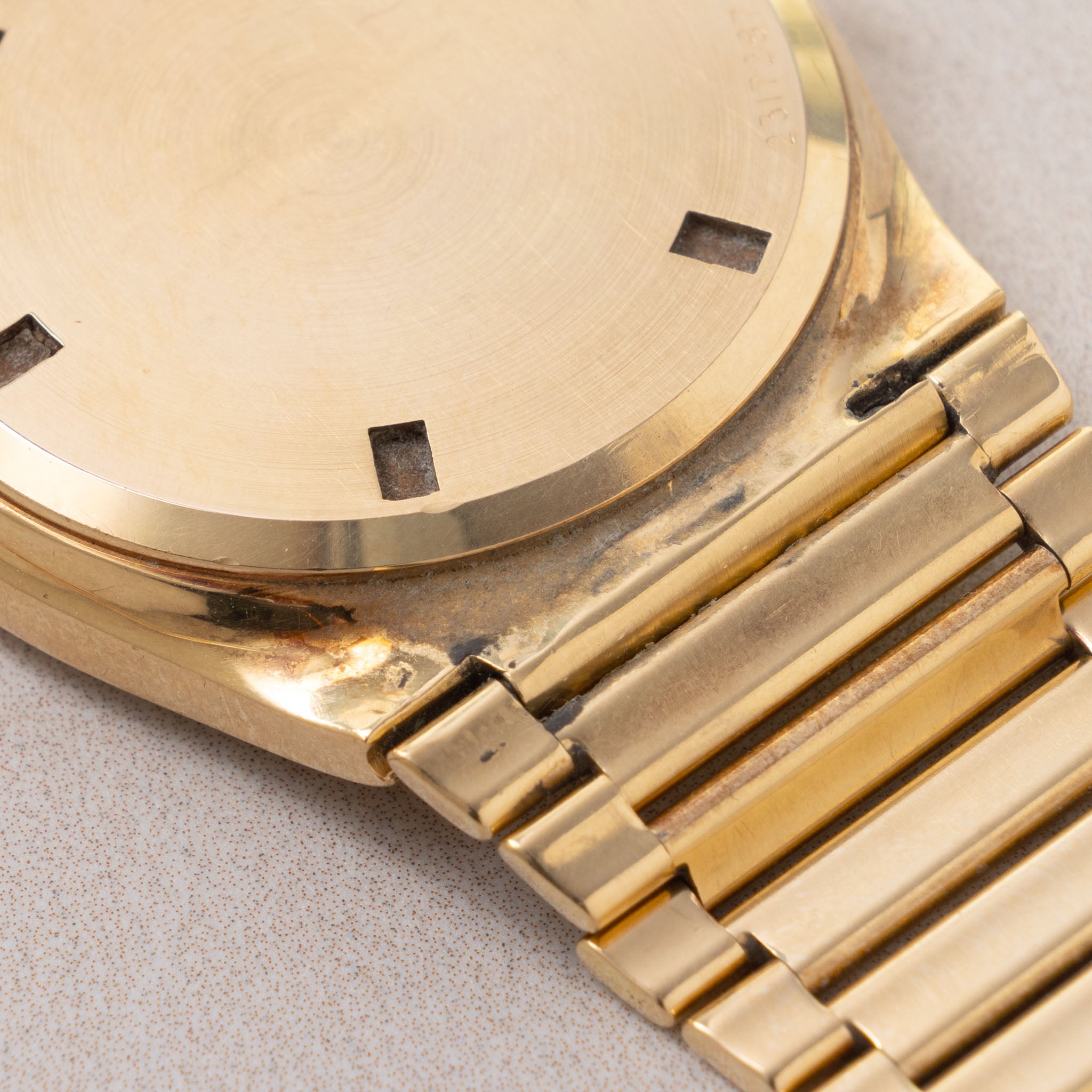 IWC Ingenieur SL ref. 9227 Linen Khanjar Dial from Original Owner Family with Box, Booklets, Original Certificate of Origin and Provenance in 18k yellow gold