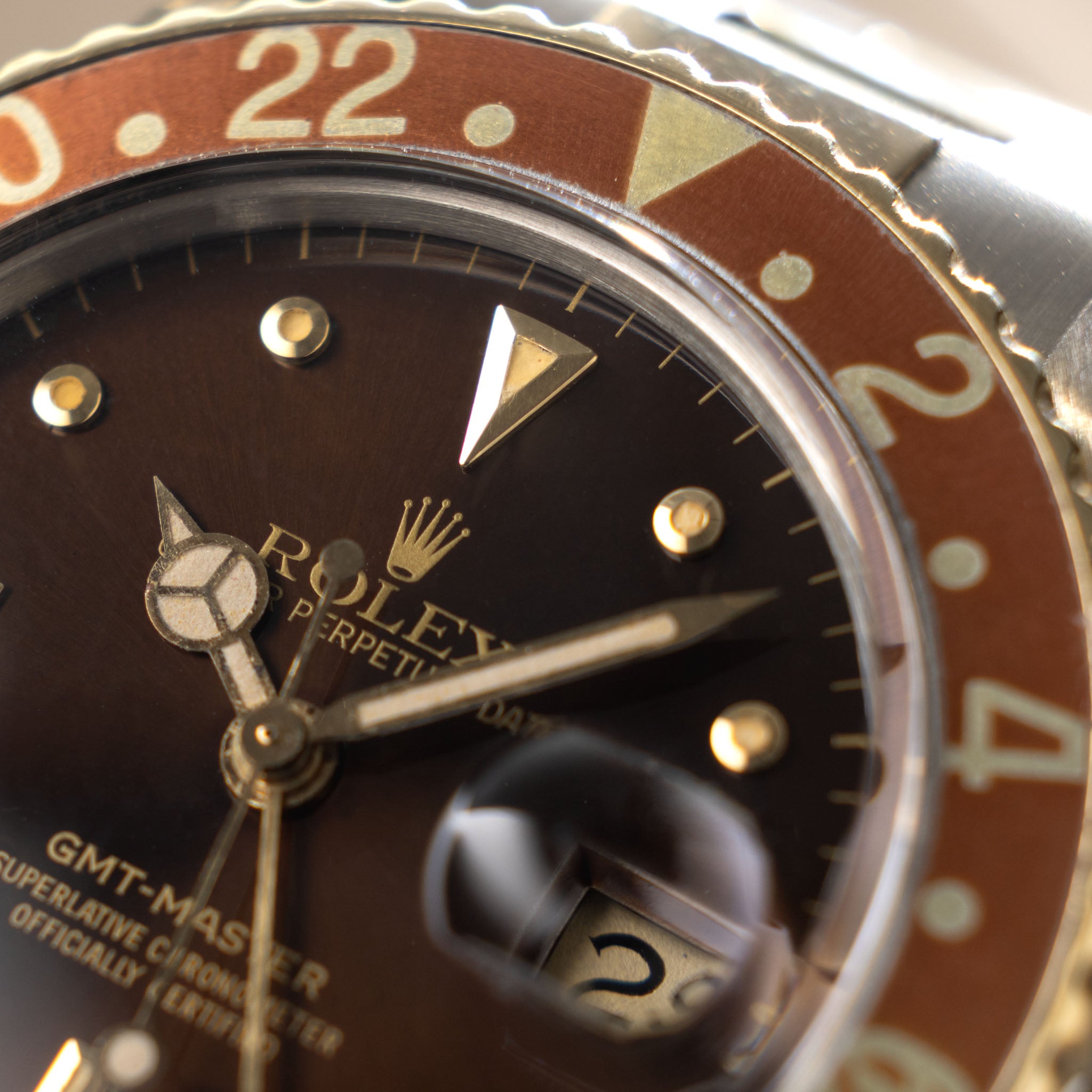 Rolex Gmt-master steel and gold Brown nipple dial box and punched paper set ref 16753