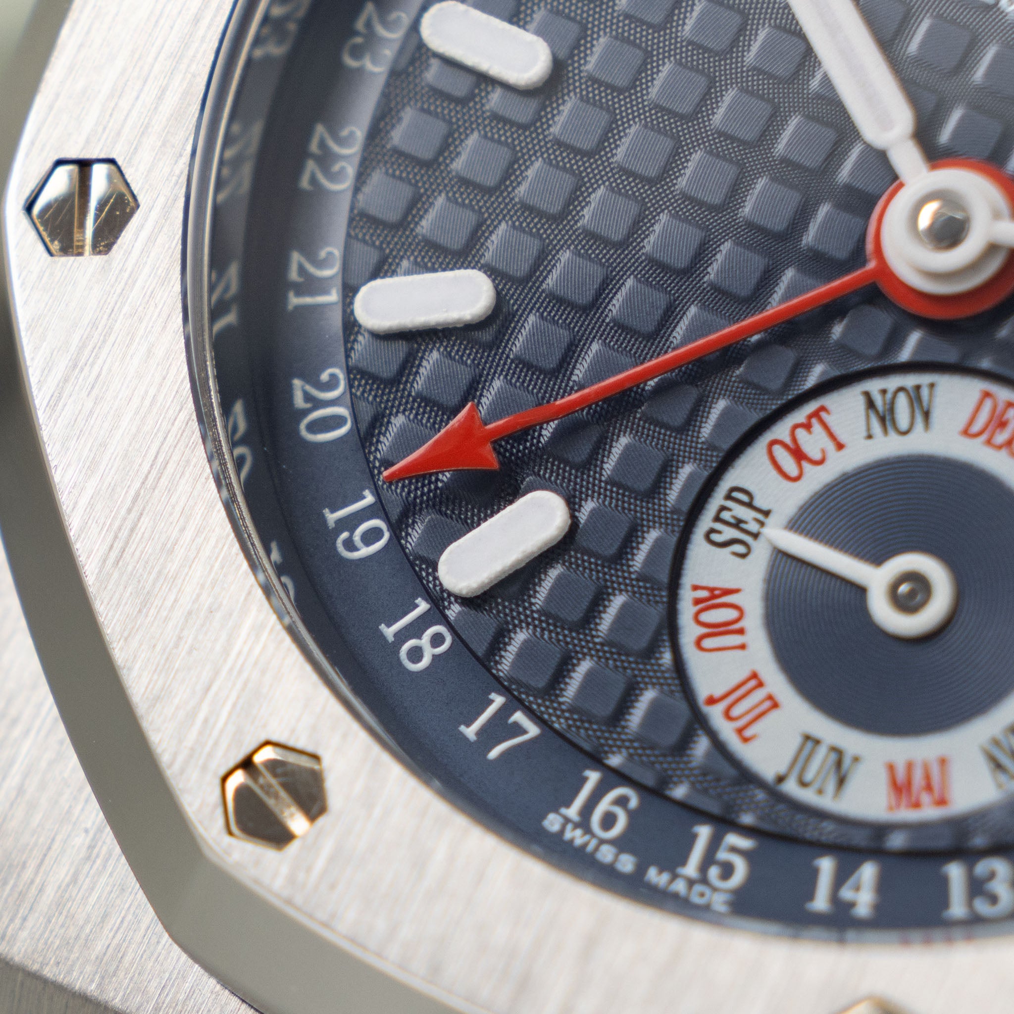 Audemars Piguet Royal-Oak Annual Calendar Blue Dial with AP service Invoice ref. 25920ST