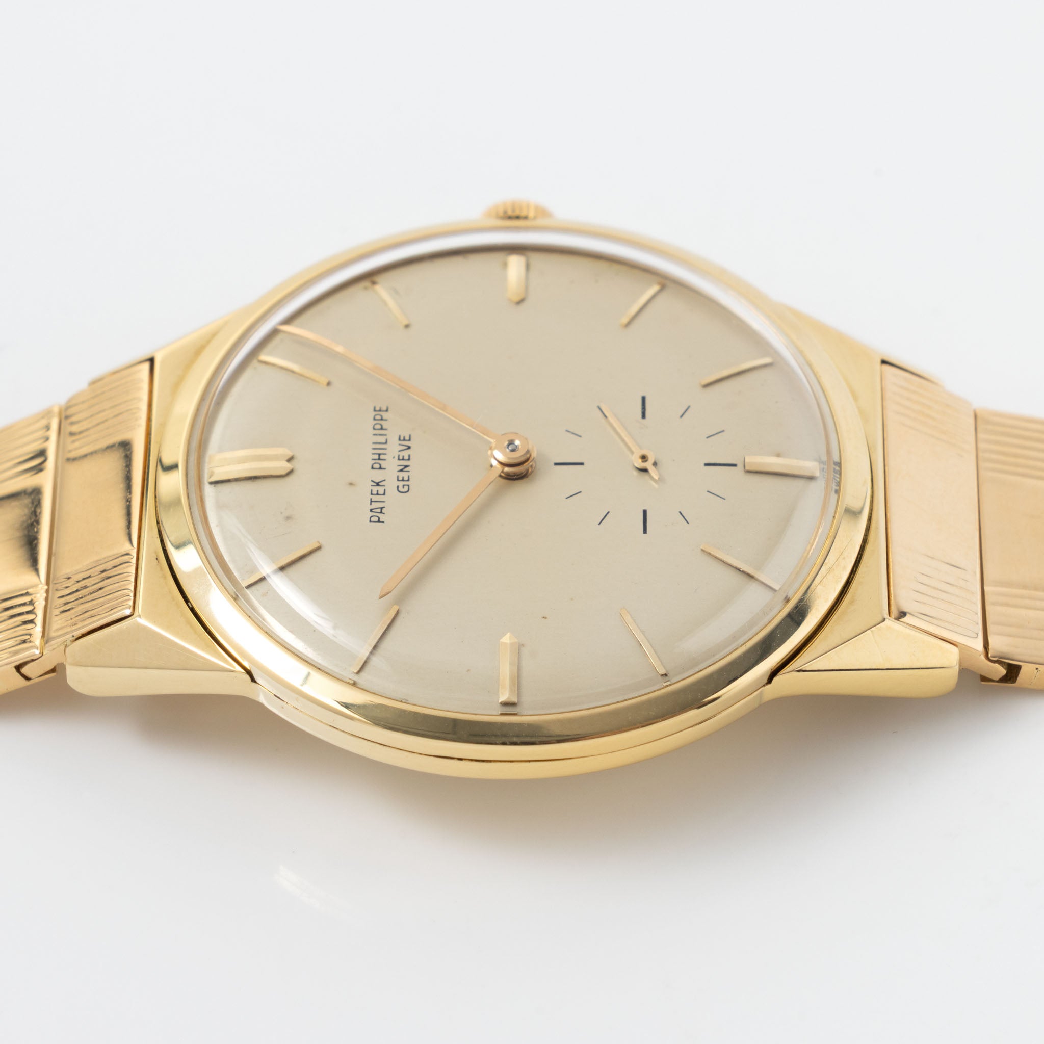 Patek Philippe Calatrava in 18 k yellow gold with Gay Frerès bracelet ref 2568