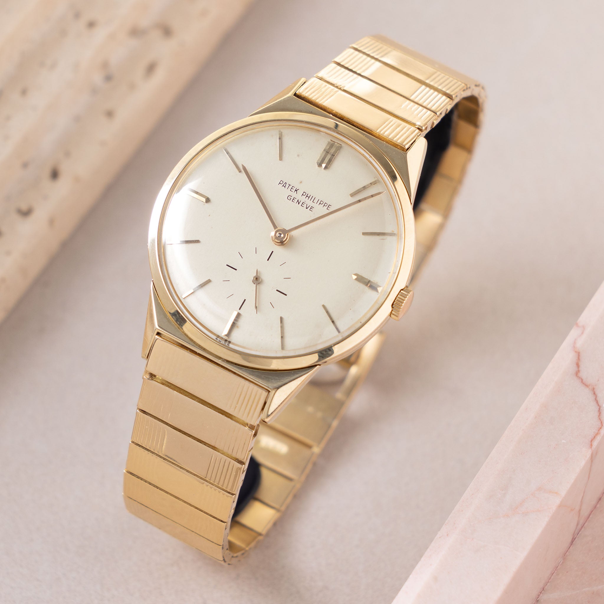 Patek Philippe Calatrava in 18 k yellow gold with Gay Frerès bracelet ref 2568