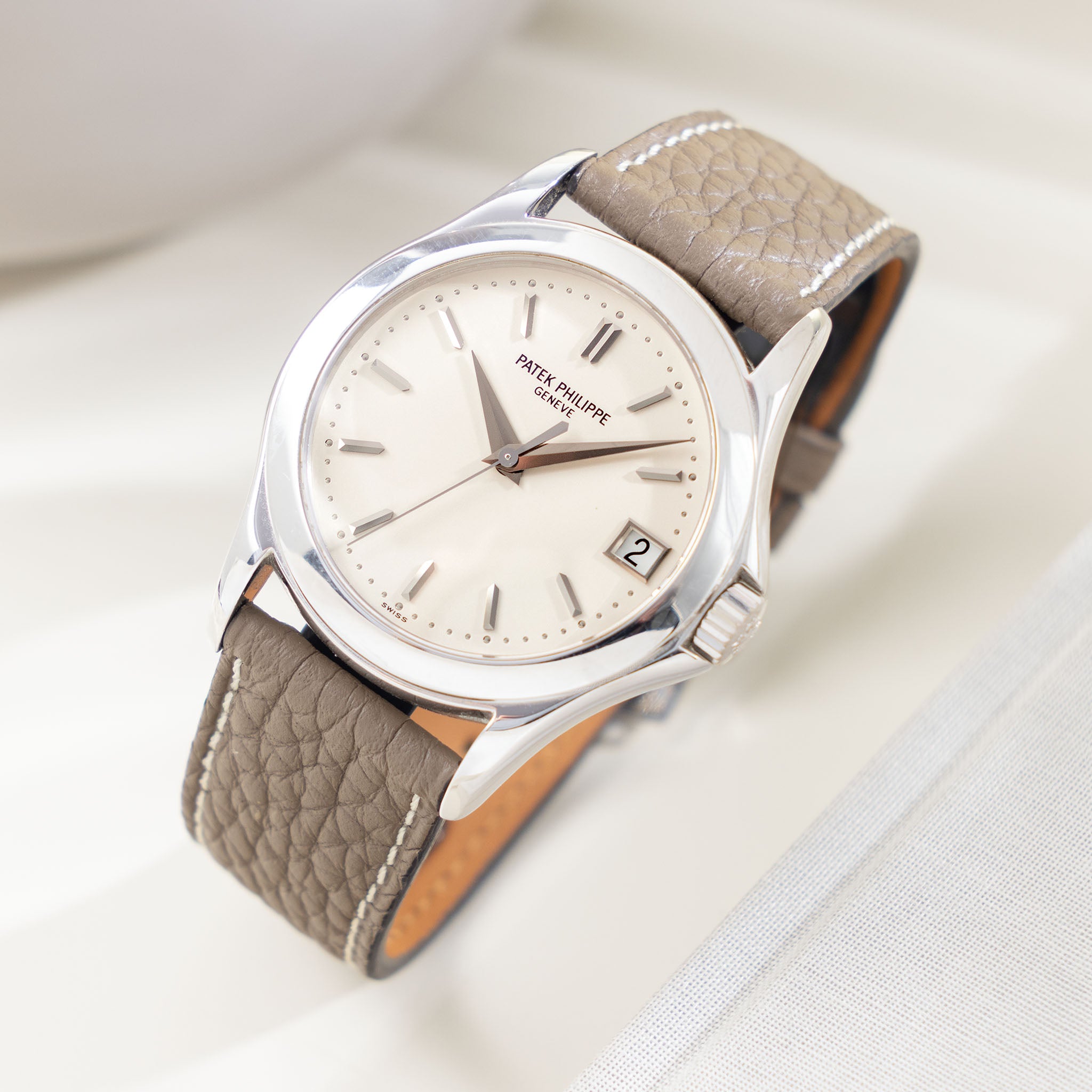 Patek Philippe Calatrava 5107G Silver dial Box and Paper Set in 18k White Gold sold by Wempe