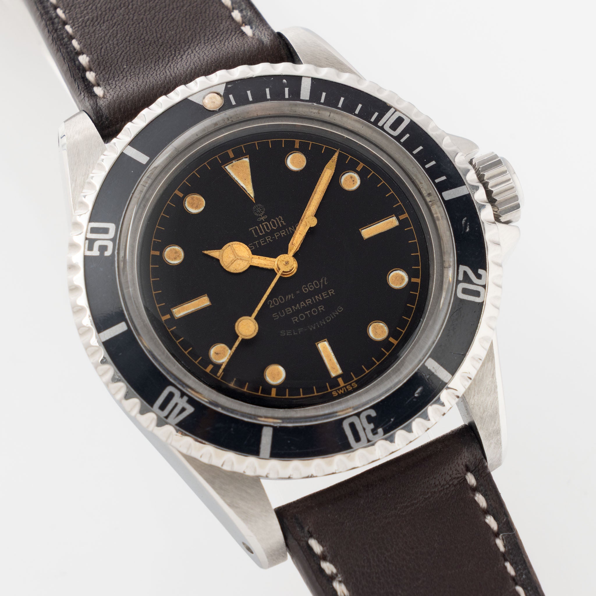 Tudor Submariner 7928 Pointed Crown Guard Case Gilt Chapter Ring dial