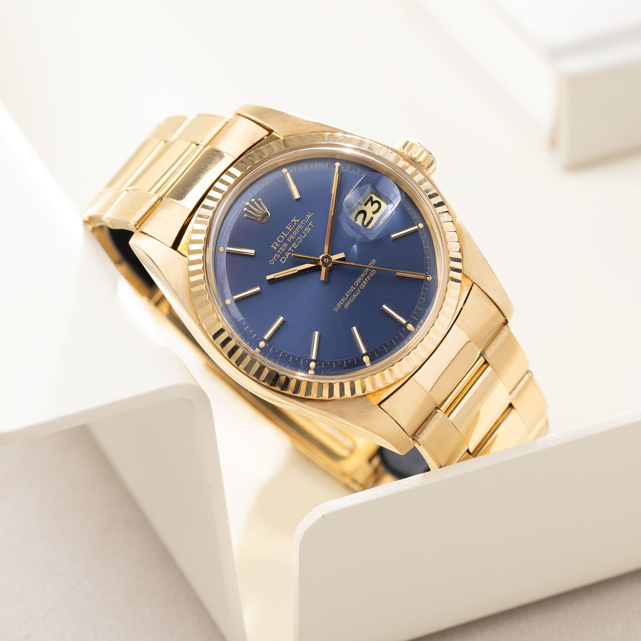 Rolex Datejust 1601/8 Blue Soleil Dial in 18k Yellow Gold with Original Papers