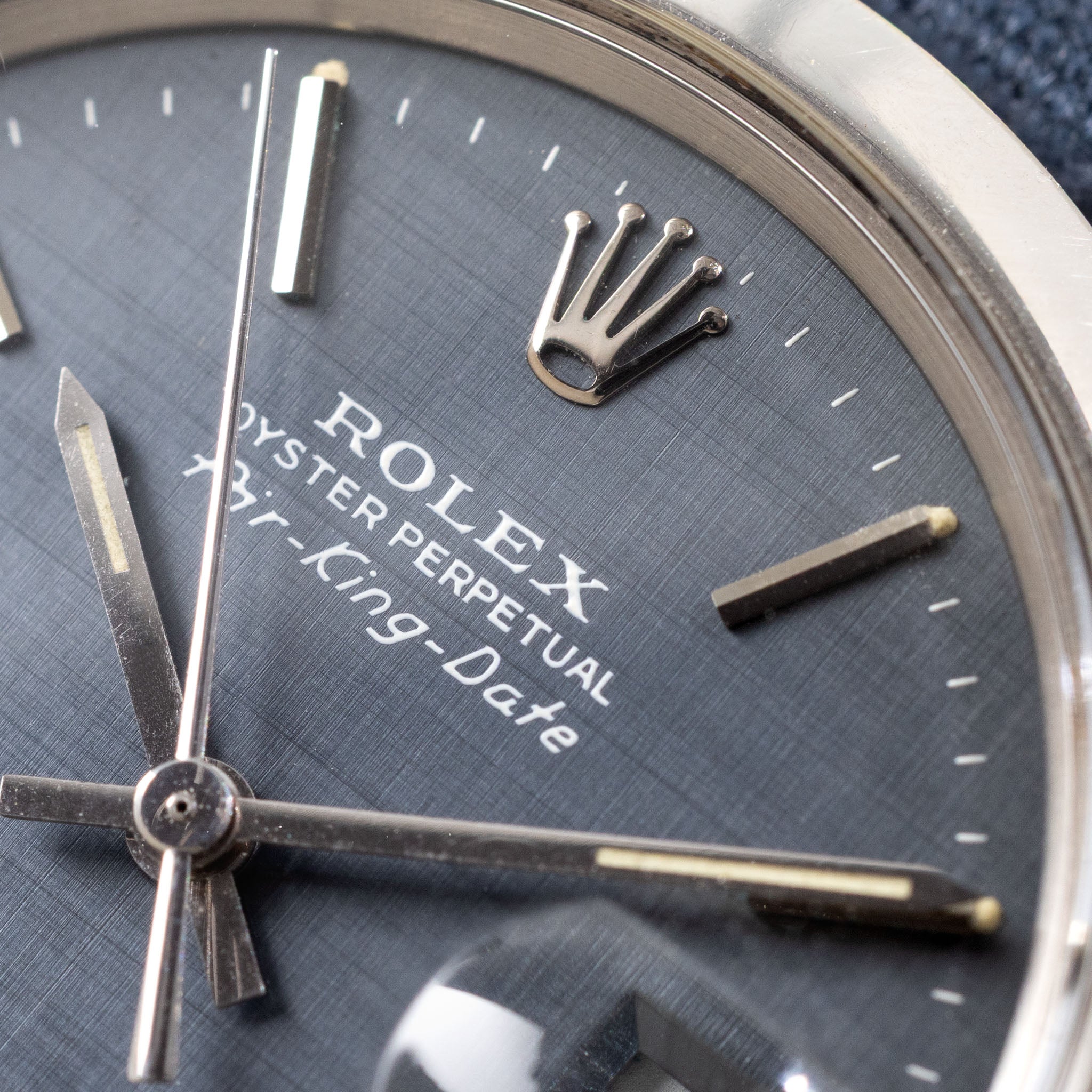 Rolex Air-King Date 5700 Blue Linen Dial