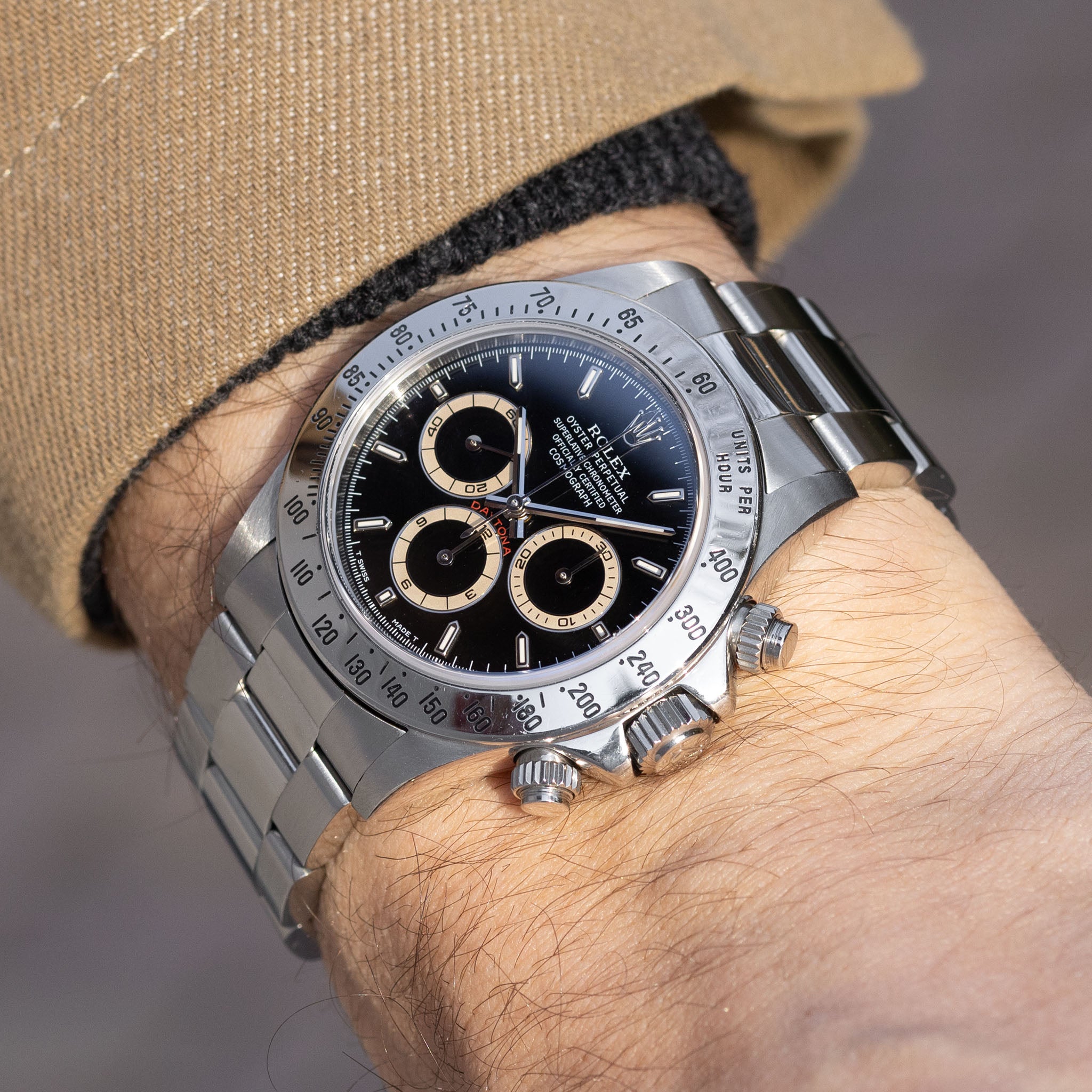 Rolex Cosmograph Daytona 16520 U-series Black Dial