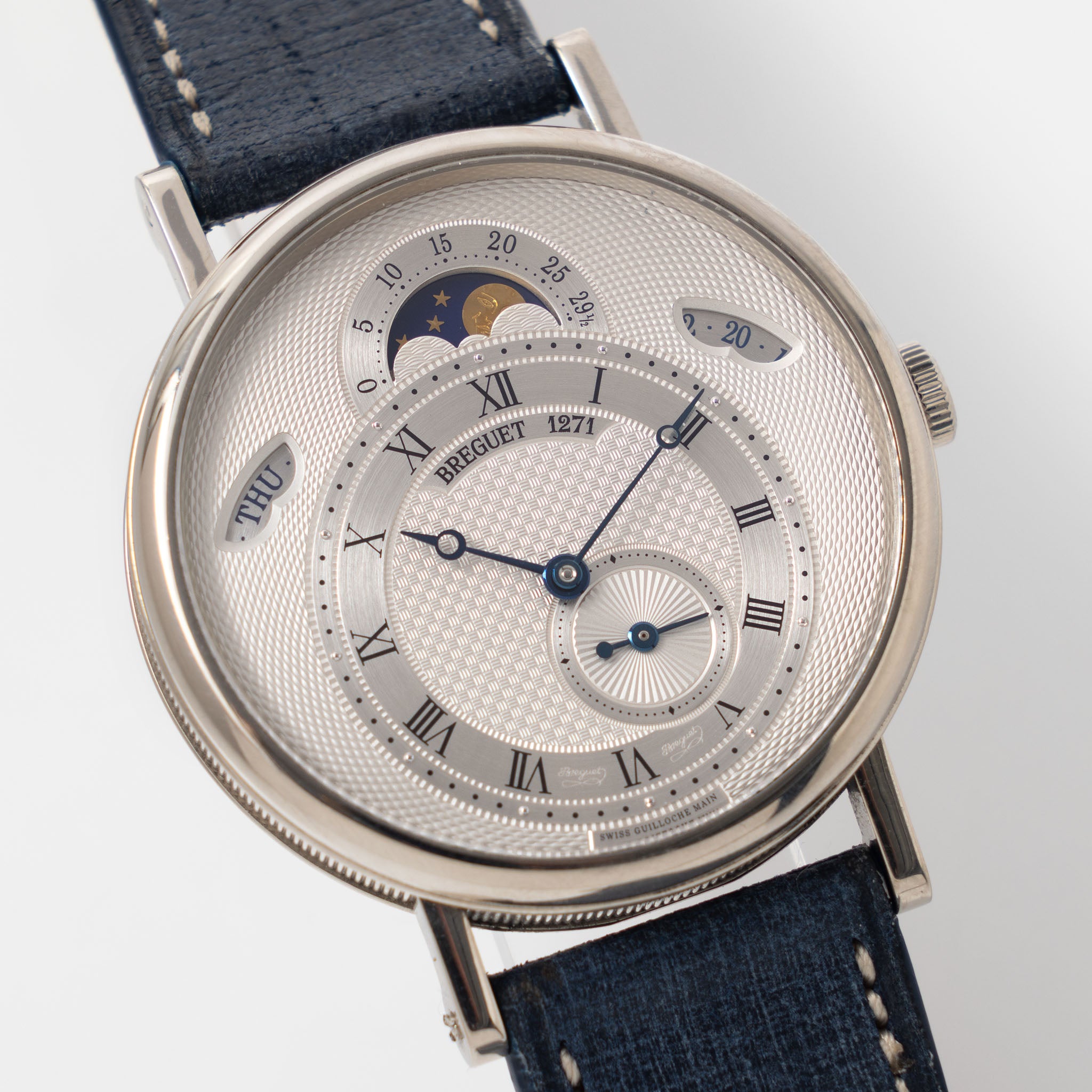 Breguet Classique Calendrier Day Date moon phase Guilloché dial in 18 k white gold ref 7337BB 