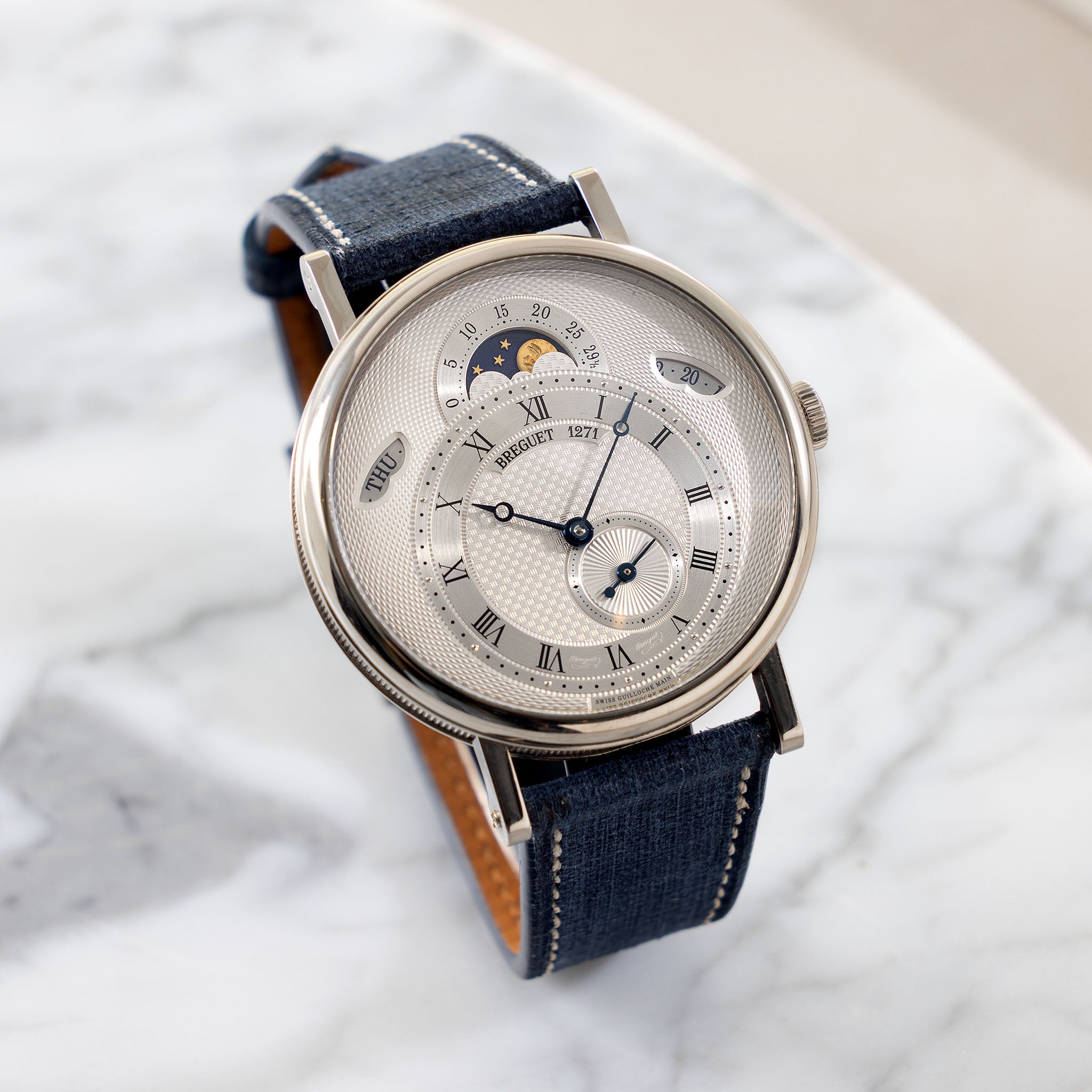 Breguet Classique Calendrier Day Date moon phase Guilloché dial in 18 k white gold ref 7337BB 