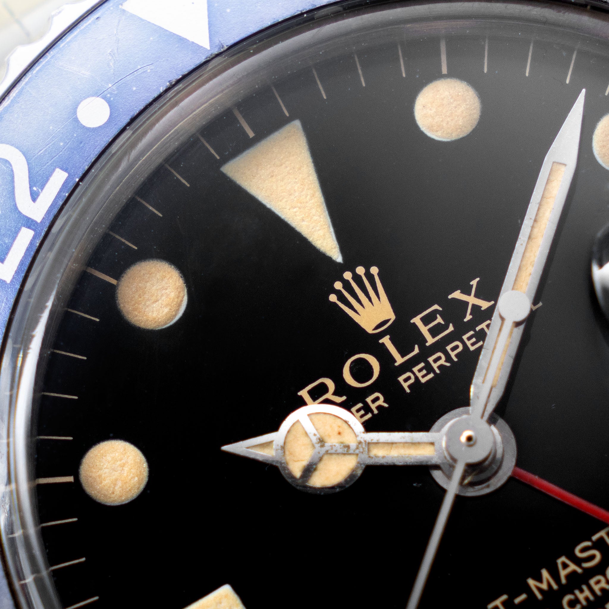 Rolex GMT-Master 1675 Pointed Crown Guard Case Gilt Dial 