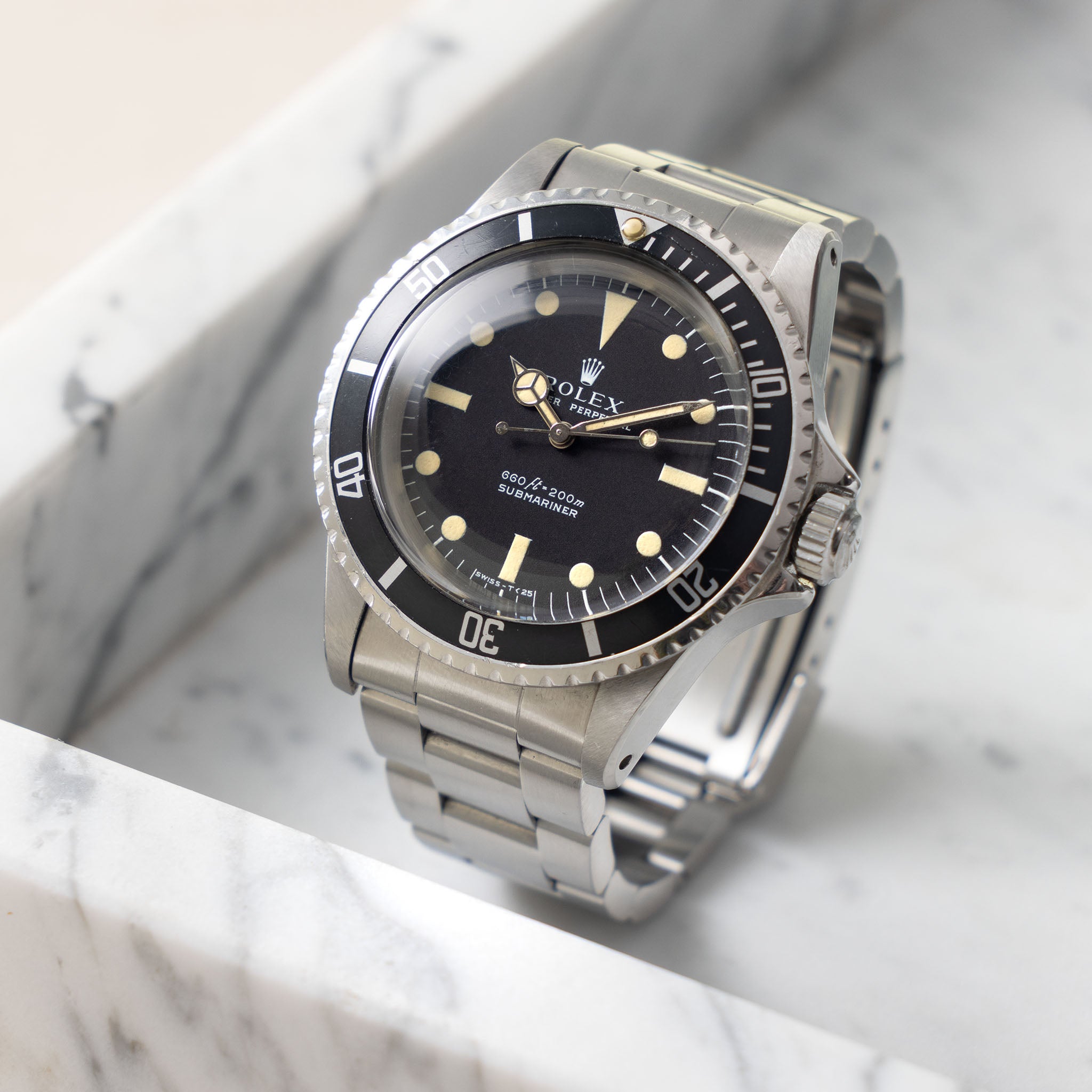 Rolex Submariner 5513 Non-Serif Dial with Vivid Patina 