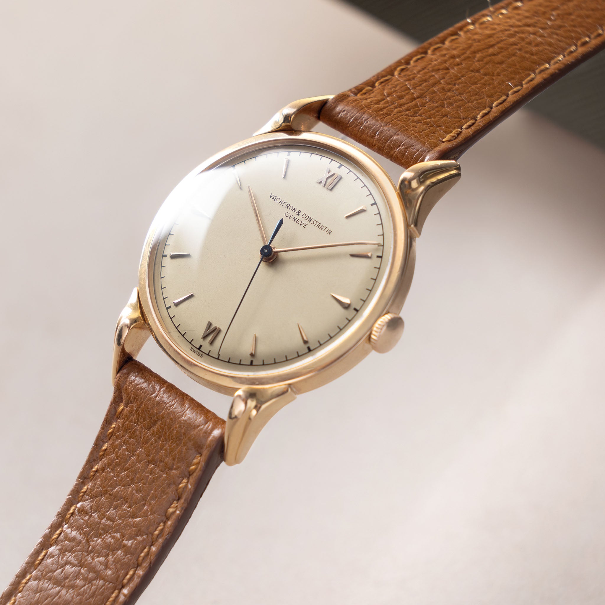 Vacheron Constantin Dresswatch Teardrop Lugs ref. 4436 in 18k Rose  Gold 