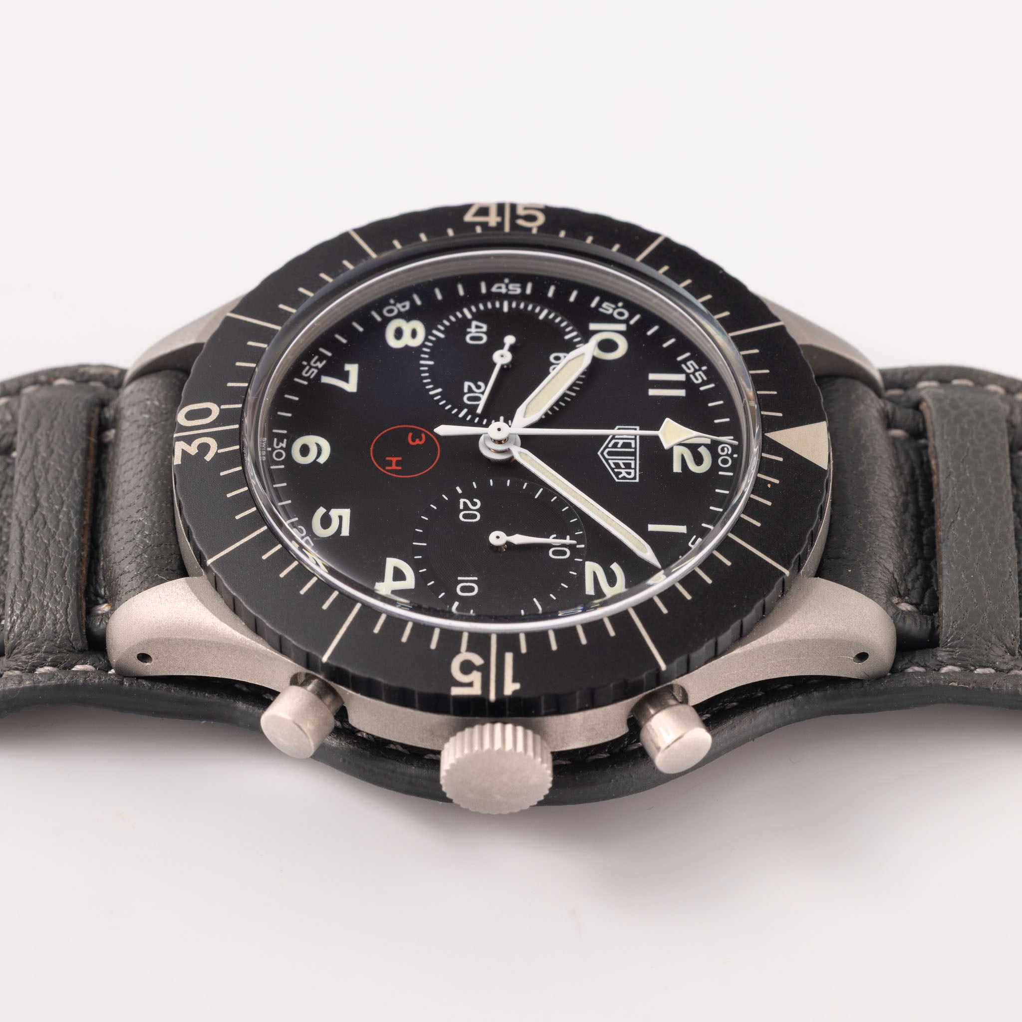 Heuer Bund Chronograph 3H dial  ref 1550 SG