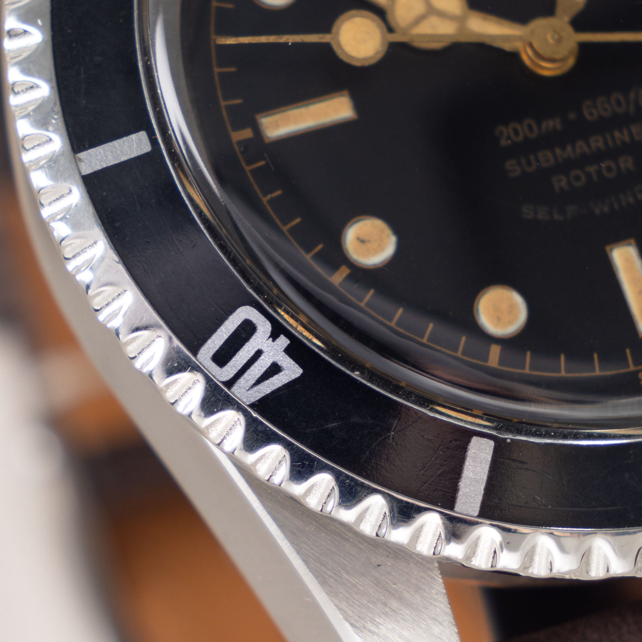 Tudor Submariner 7928 Pointed Crown Guard Case Gilt Chapter Ring dial