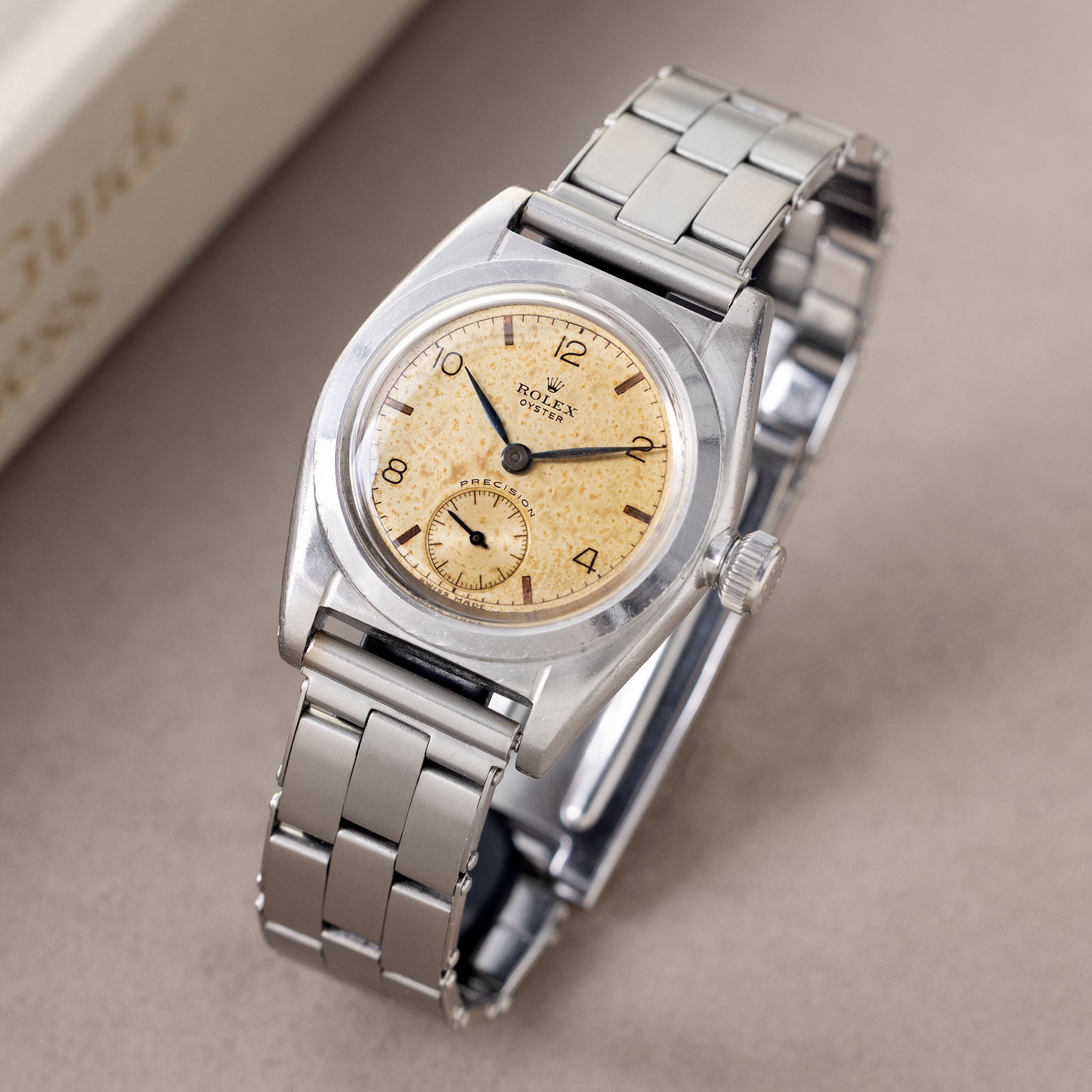 Rolex Oyster-Precision Flat Back ref. 2765 Creme Brûlée Dial