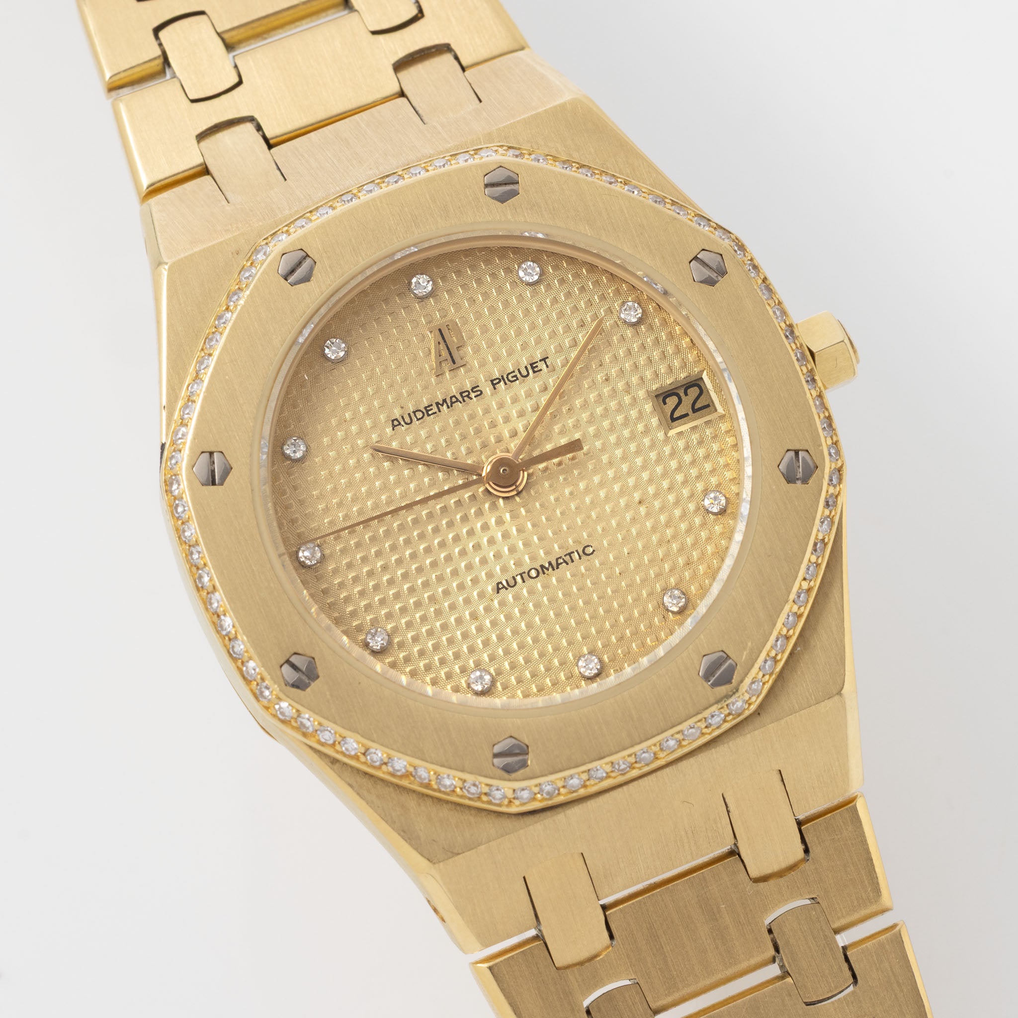 Audemars Piguet Royal Oak ref. 4153/477BA Brilliant Cut Diamond Bezel and Dial with Box and  Certificate of Origin